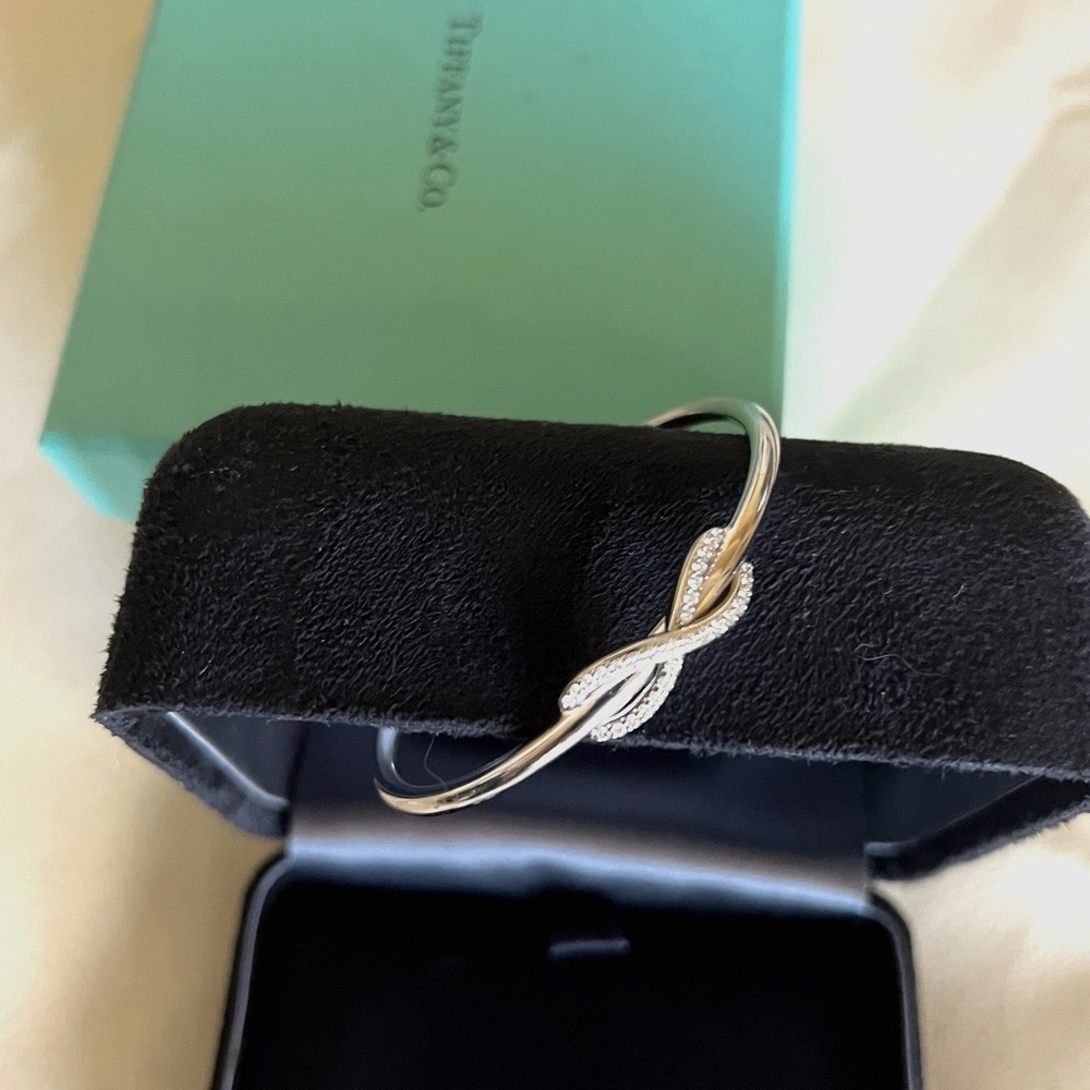 Tiffany & Co. Diamond Infinity Cuff Bracelet in polished 18 Karat White Gold